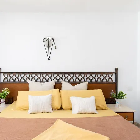 50m From Puerto Colon *